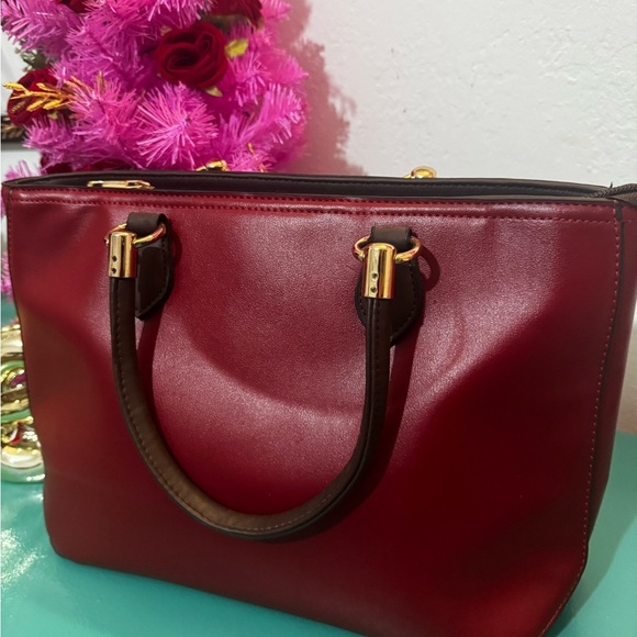 Pre-Loved Kupía Burgundy Handbag in Excellent Condition - Picture 1 of 5